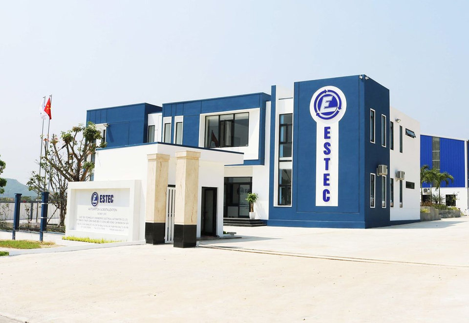 Maintenance of medium voltage cabinets and transformers for Estec Vietnam Company