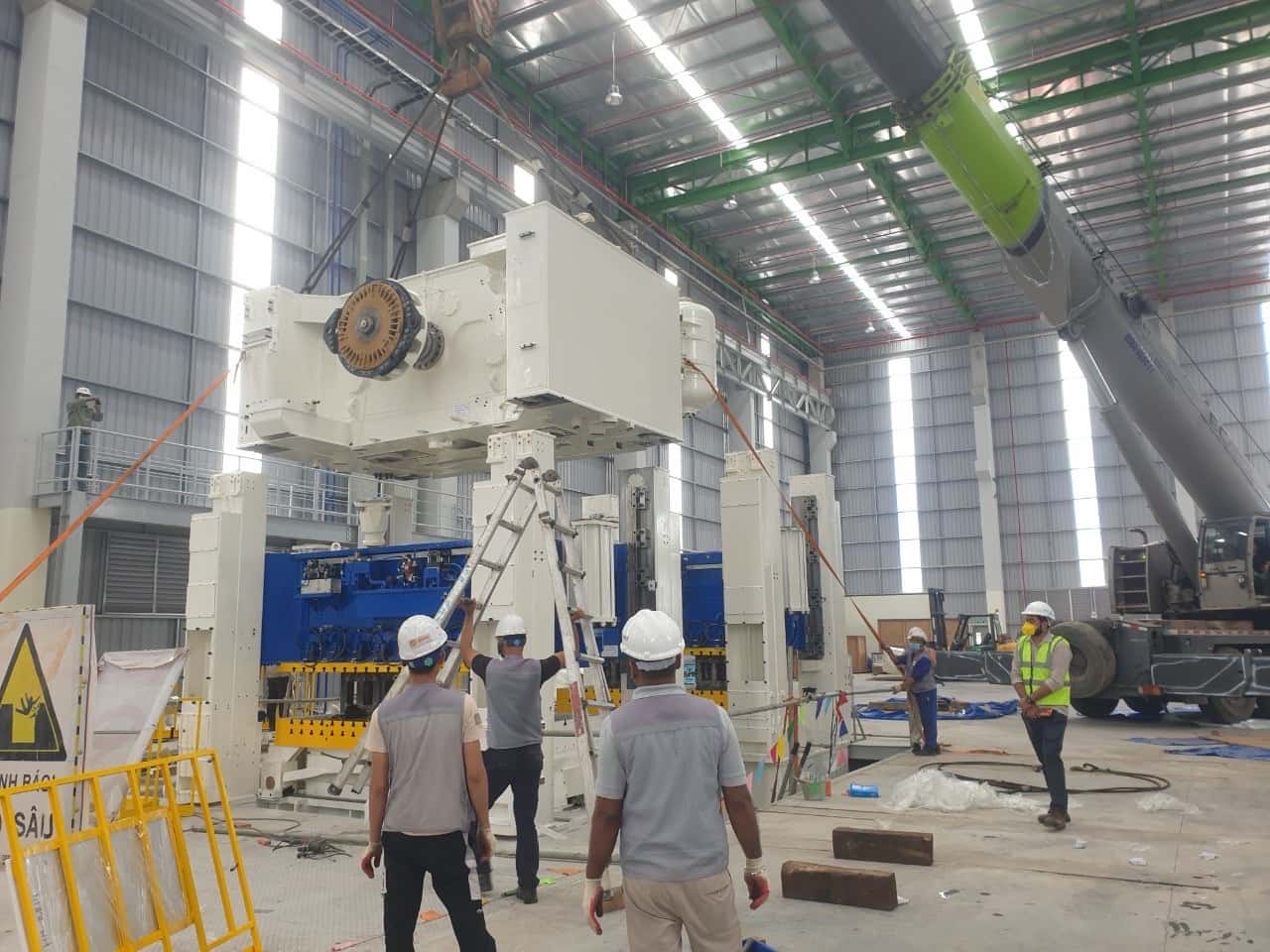 Industrial machinery and equipment installation services
